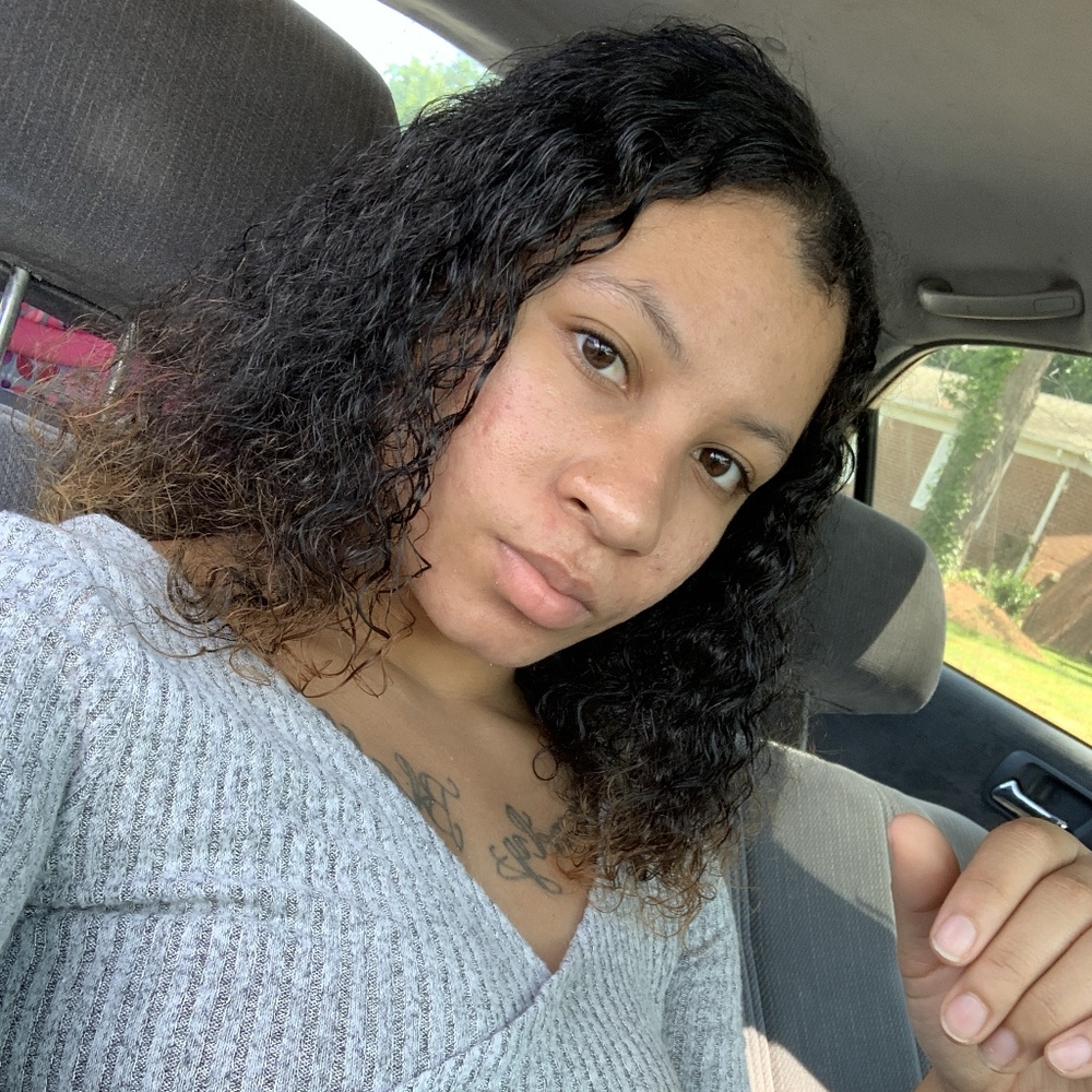 Meet your Posher, Nadia